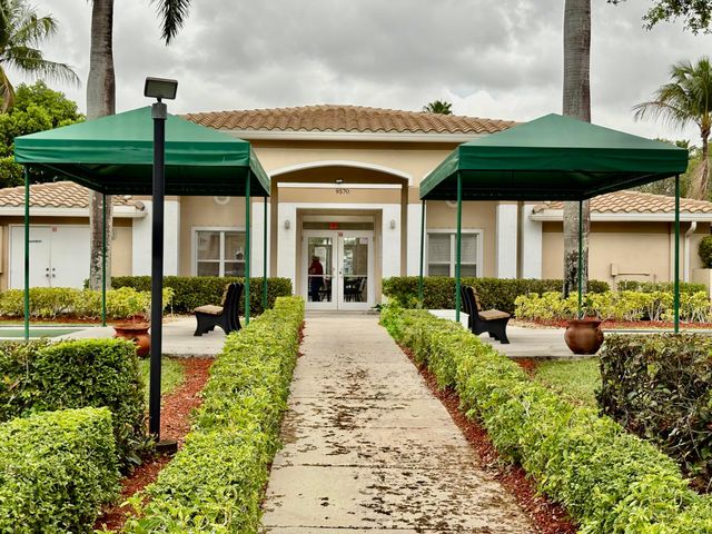 9539 Weldon Circle F304, Tamarac, FL 33321