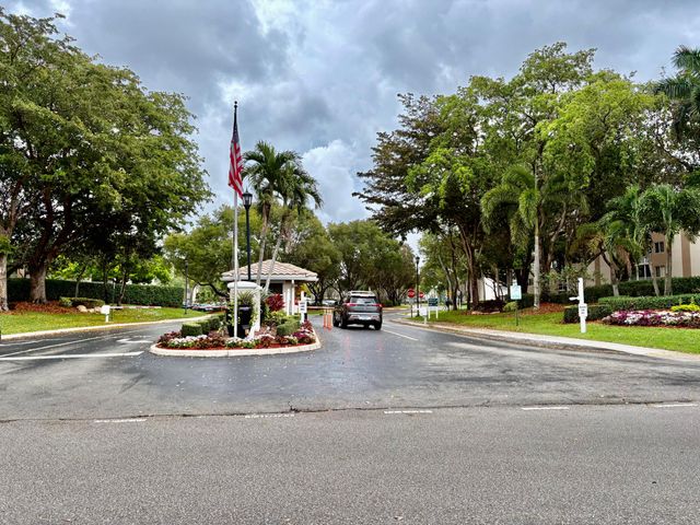 9539 Weldon Circle F304, Tamarac, FL 33321