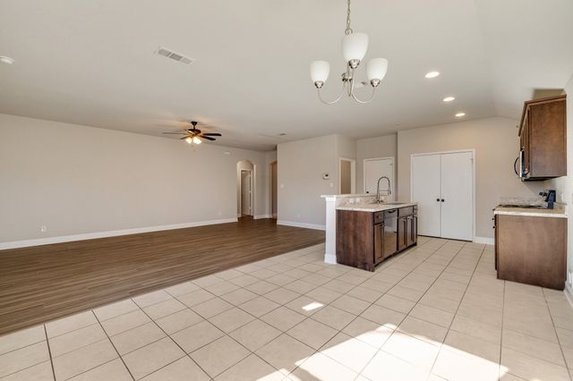 5821 Humbert Avenue, Fort Worth, TX 76107