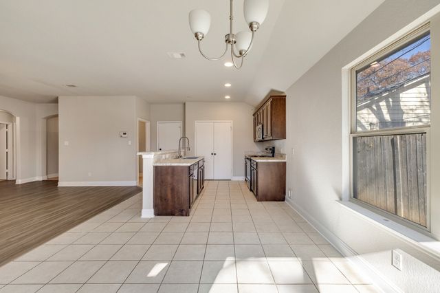 5821 Humbert Avenue, Fort Worth, TX 76107