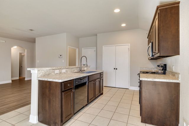 5821 Humbert Avenue, Fort Worth, TX 76107