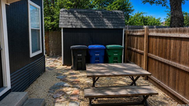 135 PANAMA AVE, San Antonio, TX 78210