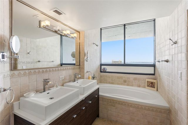 1330 West Ave PH05, Miami Beach, FL 33139