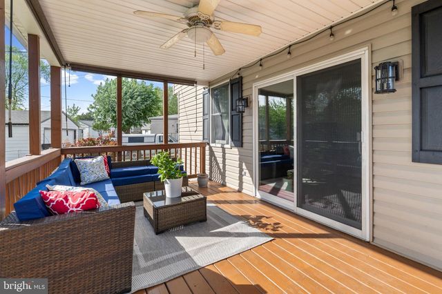6 LOMBARDY DR, Baltimore, MD 21222