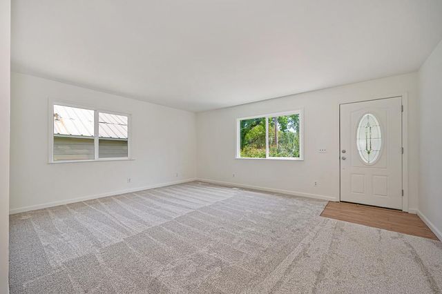 516 Whiting St, Grass Valley, CA 95945