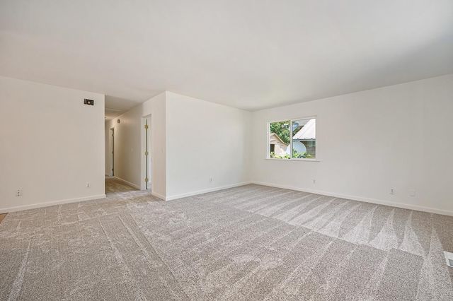 516 Whiting St, Grass Valley, CA 95945