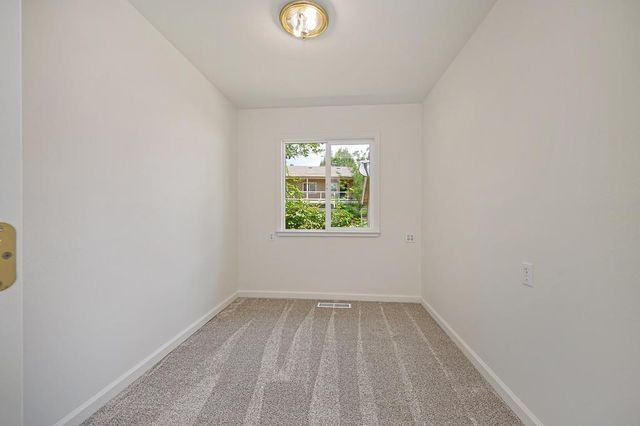 516 Whiting St, Grass Valley, CA 95945