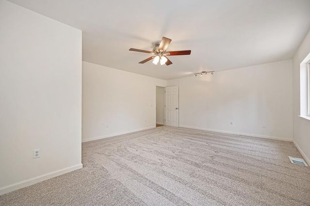 516 Whiting St, Grass Valley, CA 95945