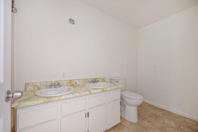 516 Whiting St, Grass Valley, CA 95945