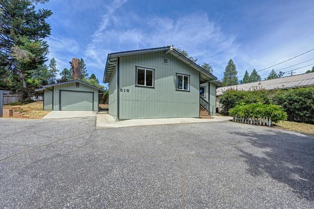 516 Whiting St, Grass Valley, CA 95945