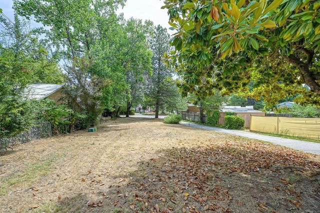516 Whiting St, Grass Valley, CA 95945