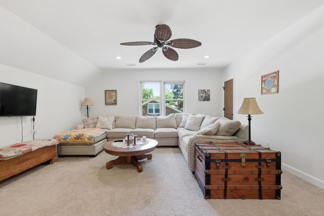 210 Fort Street, Summerville, SC 29485