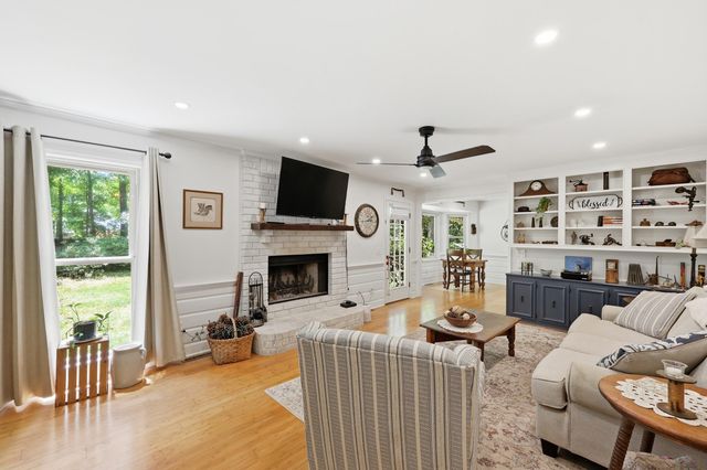 210 Fort Street, Summerville, SC 29485