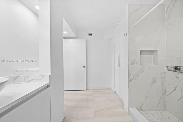 230 174th Street 1119, Sunny Isles Beach, FL 33160