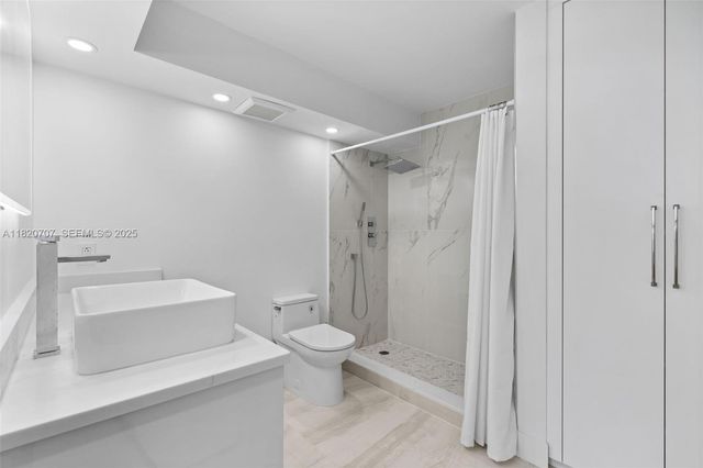 230 174th Street 1119, Sunny Isles Beach, FL 33160