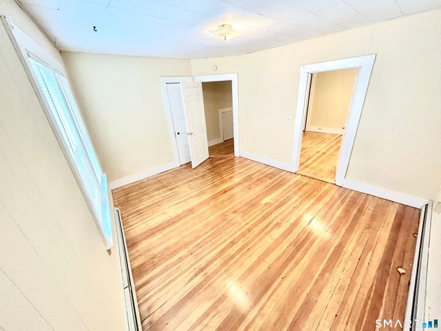 1019 West Main Street 2R, Waterbury, CT 06708