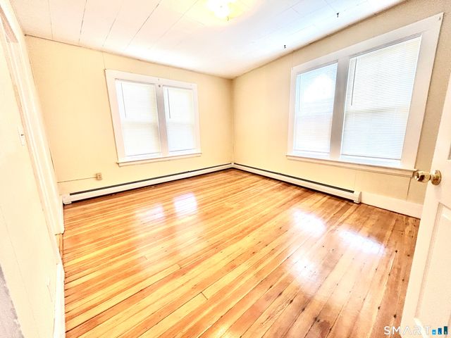 1019 West Main Street 2R, Waterbury, CT 06708