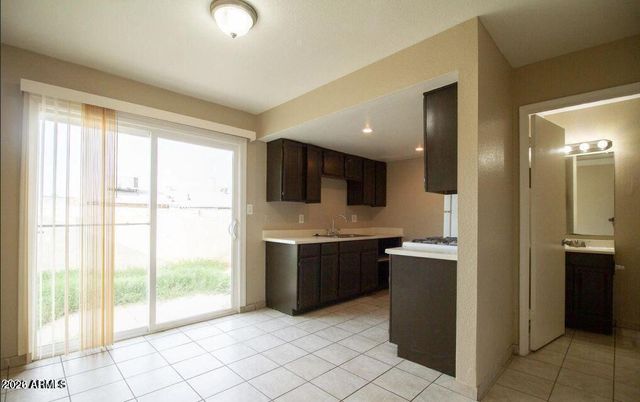 3840 N 43rd Avenue 66, Glendale, AZ 85301