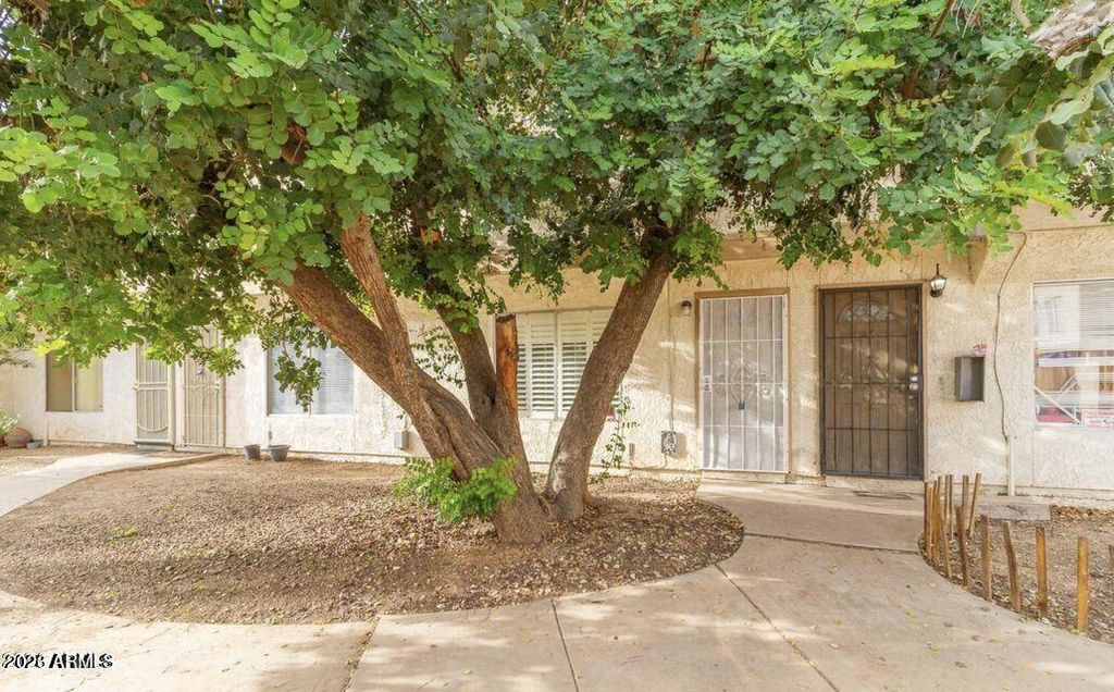 3840 N 43rd Avenue 66, Glendale, AZ 85301