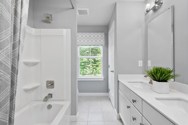 1114 Pinehurst Ct, Murfreesboro, TN 37128