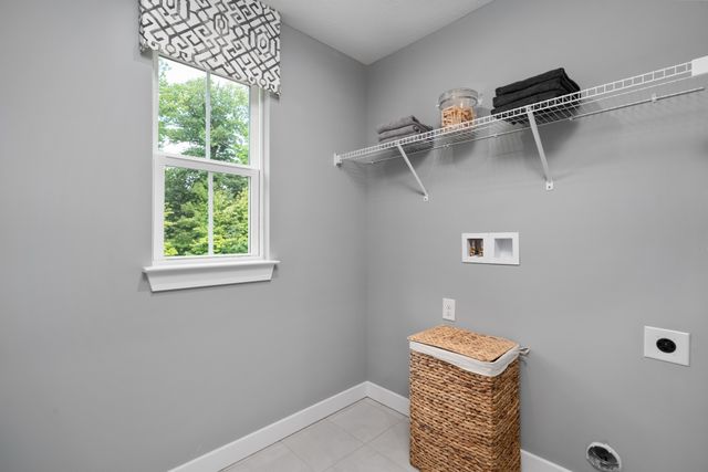 1114 Pinehurst Ct, Murfreesboro, TN 37128