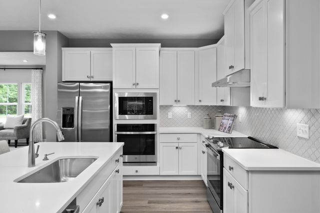 1114 Pinehurst Ct, Murfreesboro, TN 37128