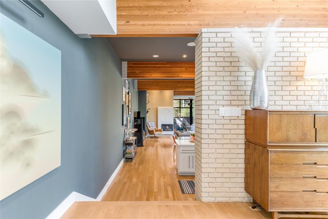 830 Kessler Woods Trail, Dallas, TX 75208