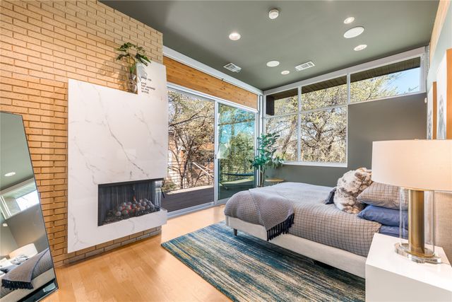 830 Kessler Woods Trail, Dallas, TX 75208