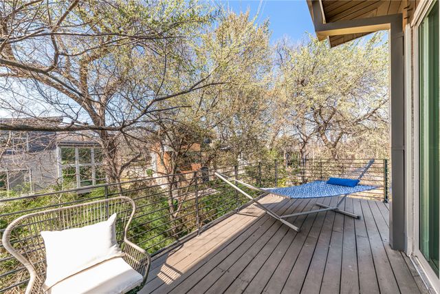 830 Kessler Woods Trail, Dallas, TX 75208