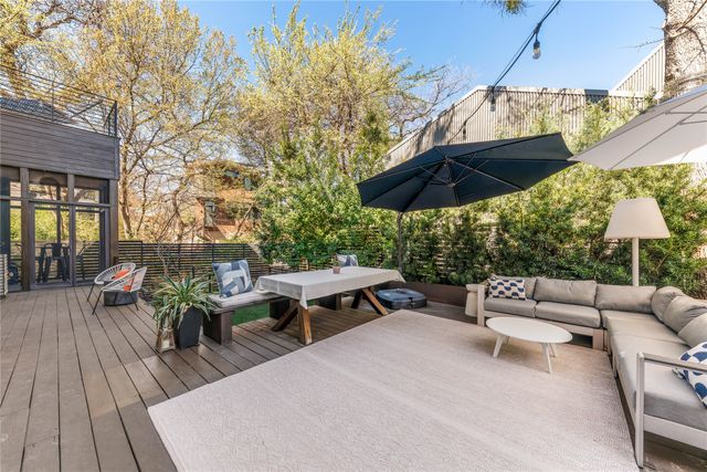 830 Kessler Woods Trail, Dallas, TX 75208