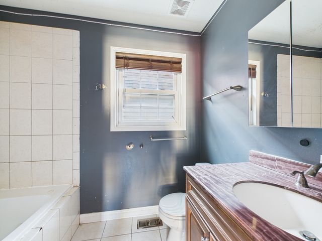 3200 S 54th Avenue, Cicero, IL 60804