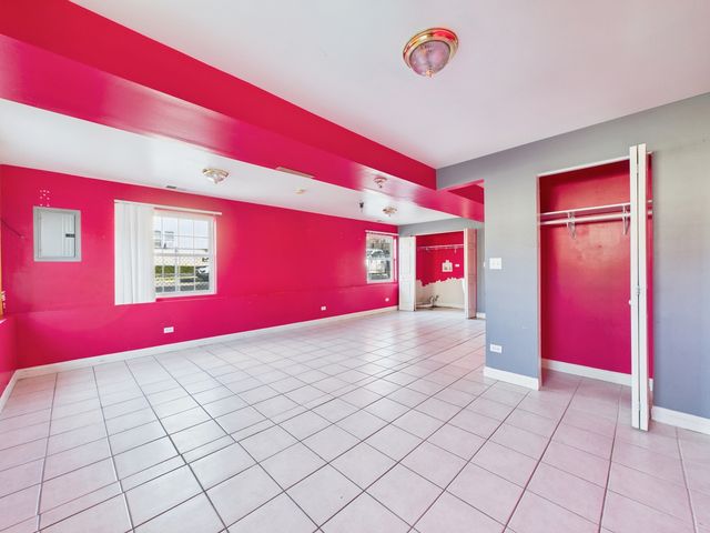 3200 S 54th Avenue, Cicero, IL 60804