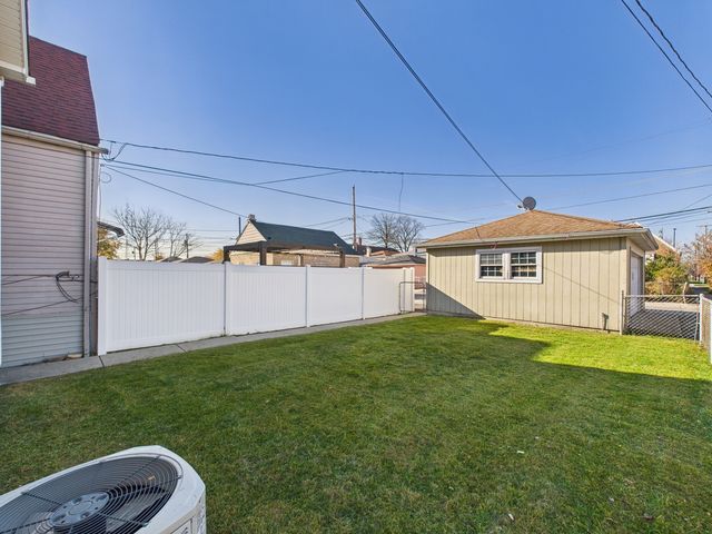 3200 S 54th Avenue, Cicero, IL 60804