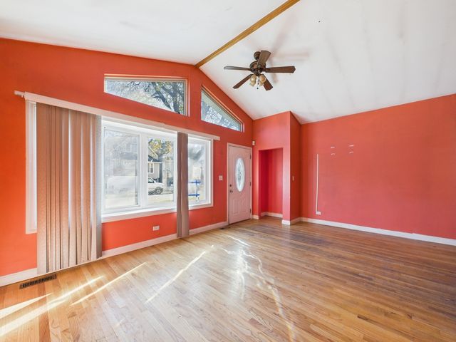 3200 S 54th Avenue, Cicero, IL 60804