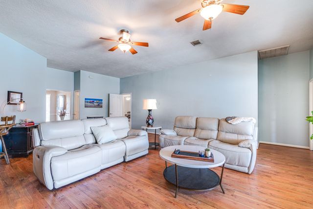 410 Scarlet Sage Drive, League City, TX 77573