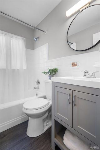 3933 McDonald Avenue, St Louis, MO 63116