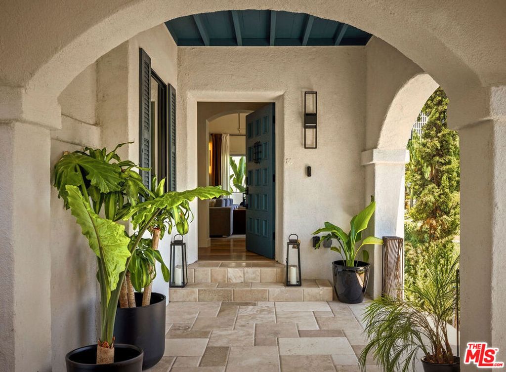 817 Masselin Avenue, Los Angeles, CA 90036 — photo 2