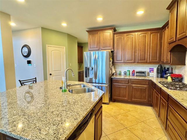 13626 Breakwater Path Loop, Houston, TX 77044