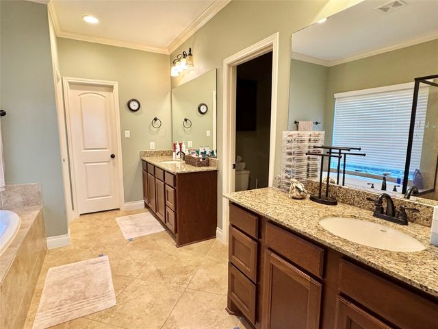 13626 Breakwater Path Loop, Houston, TX 77044