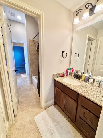 13626 Breakwater Path Loop, Houston, TX 77044