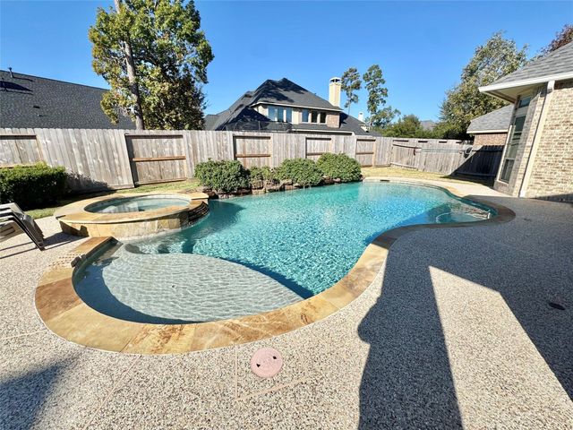 13626 Breakwater Path Loop, Houston, TX 77044