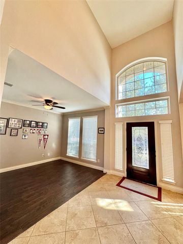 13626 Breakwater Path Loop, Houston, TX 77044