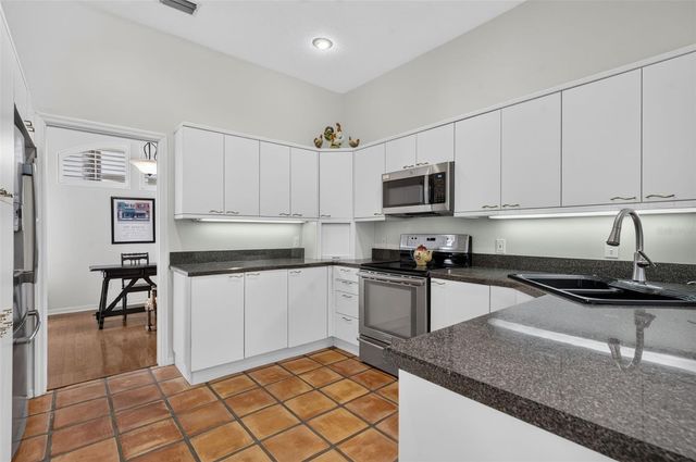 786 MCINTYRE AVENUE, Winter Park, FL 32789