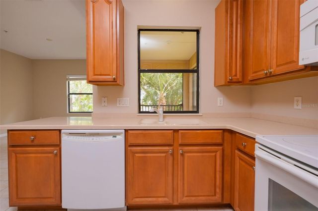 4015 OVERTURE CIRCLE 312, Bradenton, FL 34209