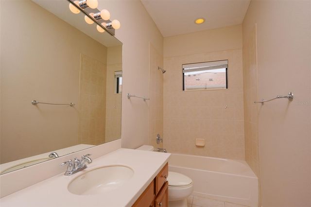 4015 OVERTURE CIRCLE 312, Bradenton, FL 34209