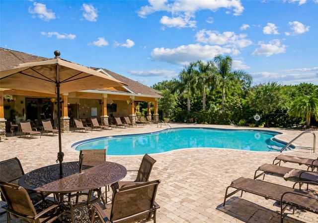 4015 OVERTURE CIRCLE 312, Bradenton, FL 34209