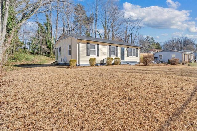 232 Confederate AVE, Martinsville, VA 24112