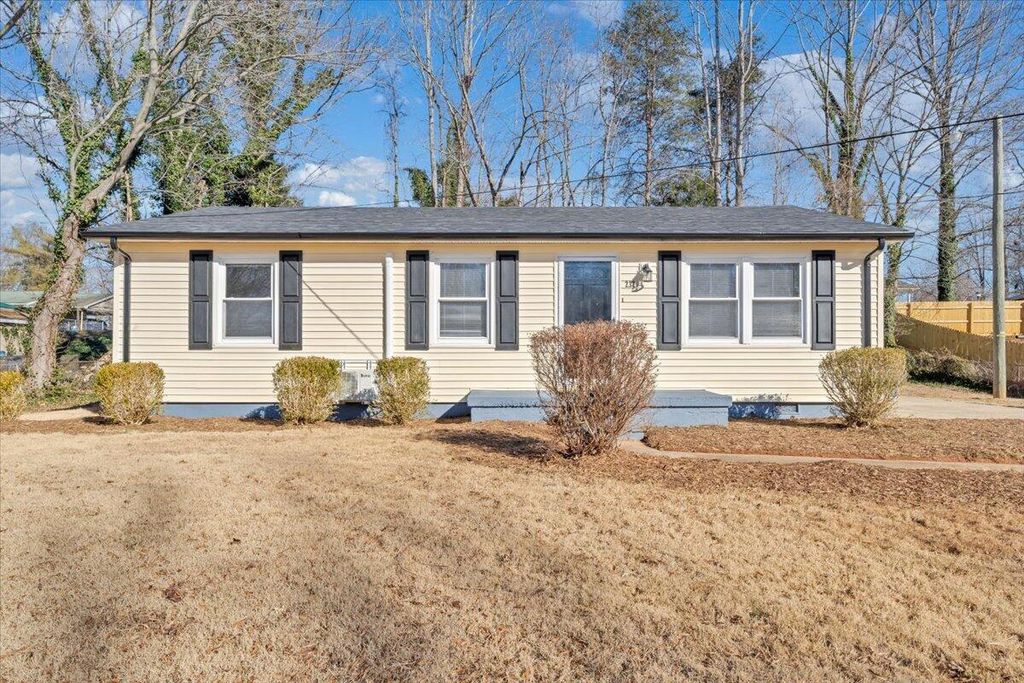 232 Confederate AVE, Martinsville, VA 24112