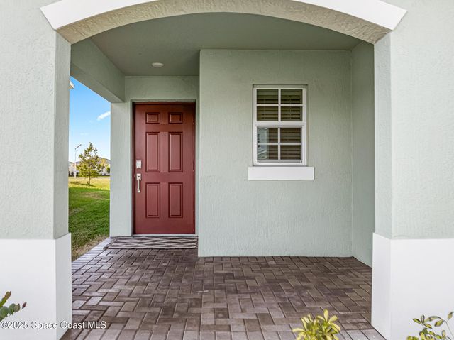 1377 Colebrook Circle SW, Palm Bay, FL 32908
