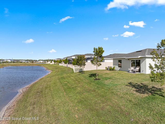 1377 Colebrook Circle SW, Palm Bay, FL 32908